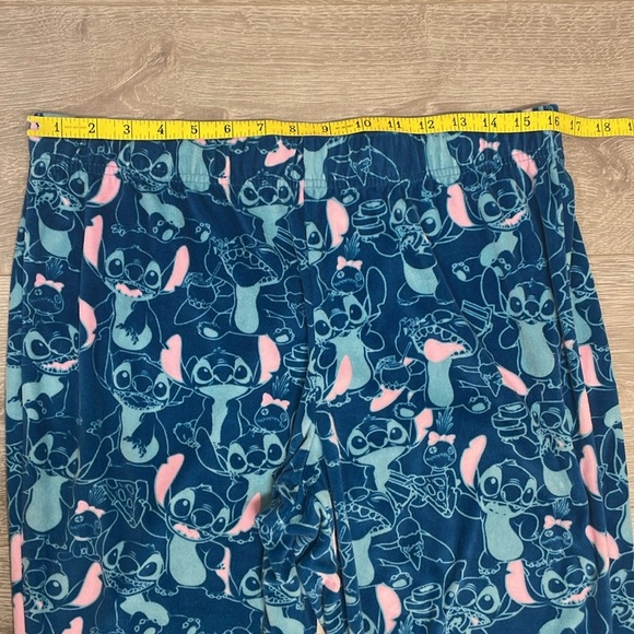 NWOT Disney Lilo & Stitch Weekend Vibes Pajama Set M(8-10) - Picture 11 of 16